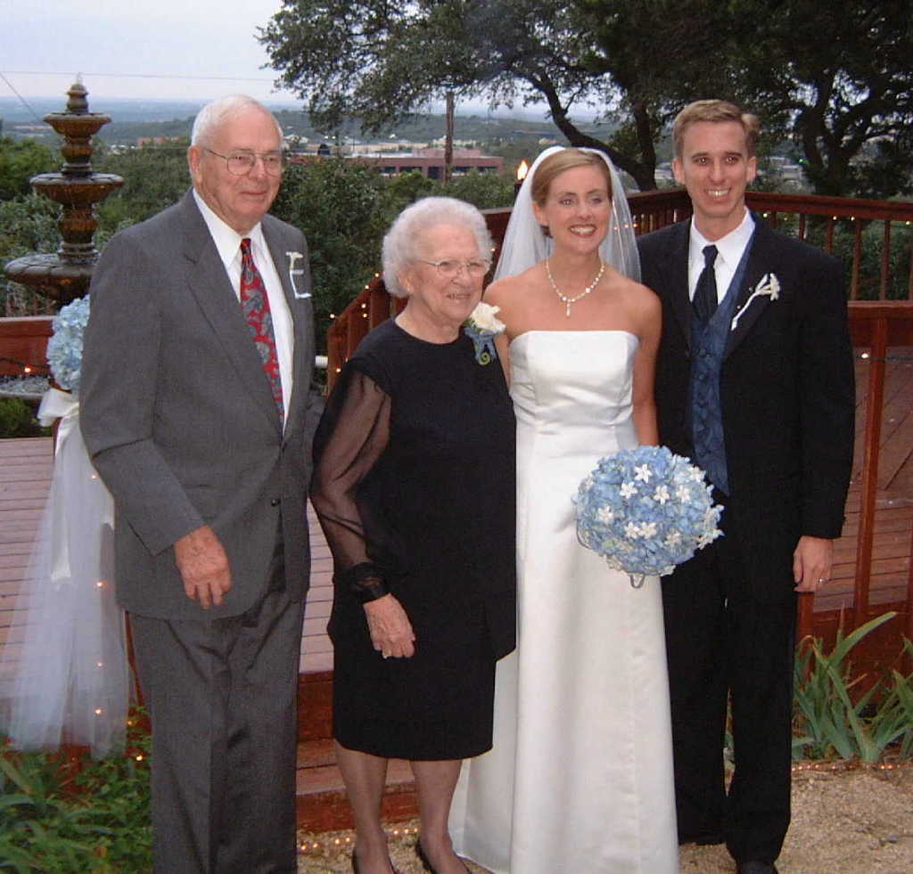 Gramphi Remembered/1024x768_2002-10-DJ-WEDDING.JPG